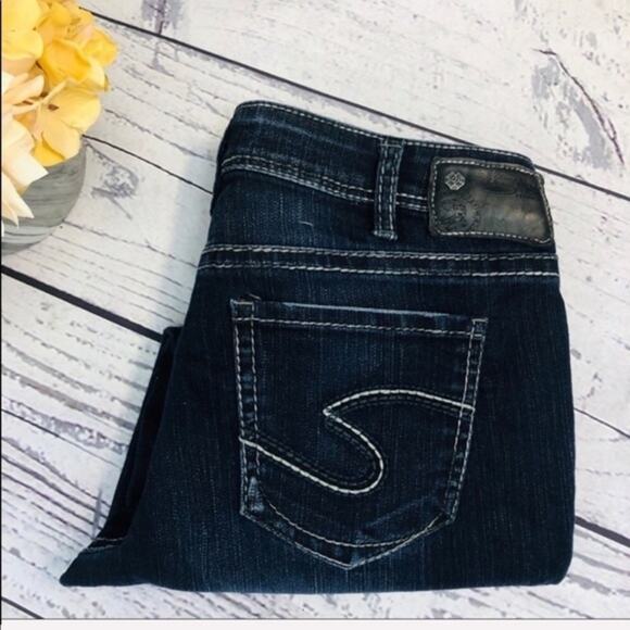 Silver Aiko Kick Flare Dark Wash Cropped Jeans Sz 30 Capri - Picture 8 of 9